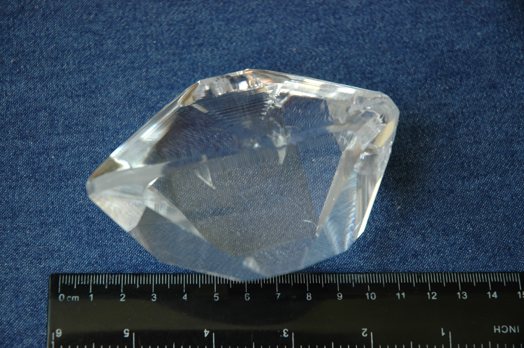 Nonlinear crystals